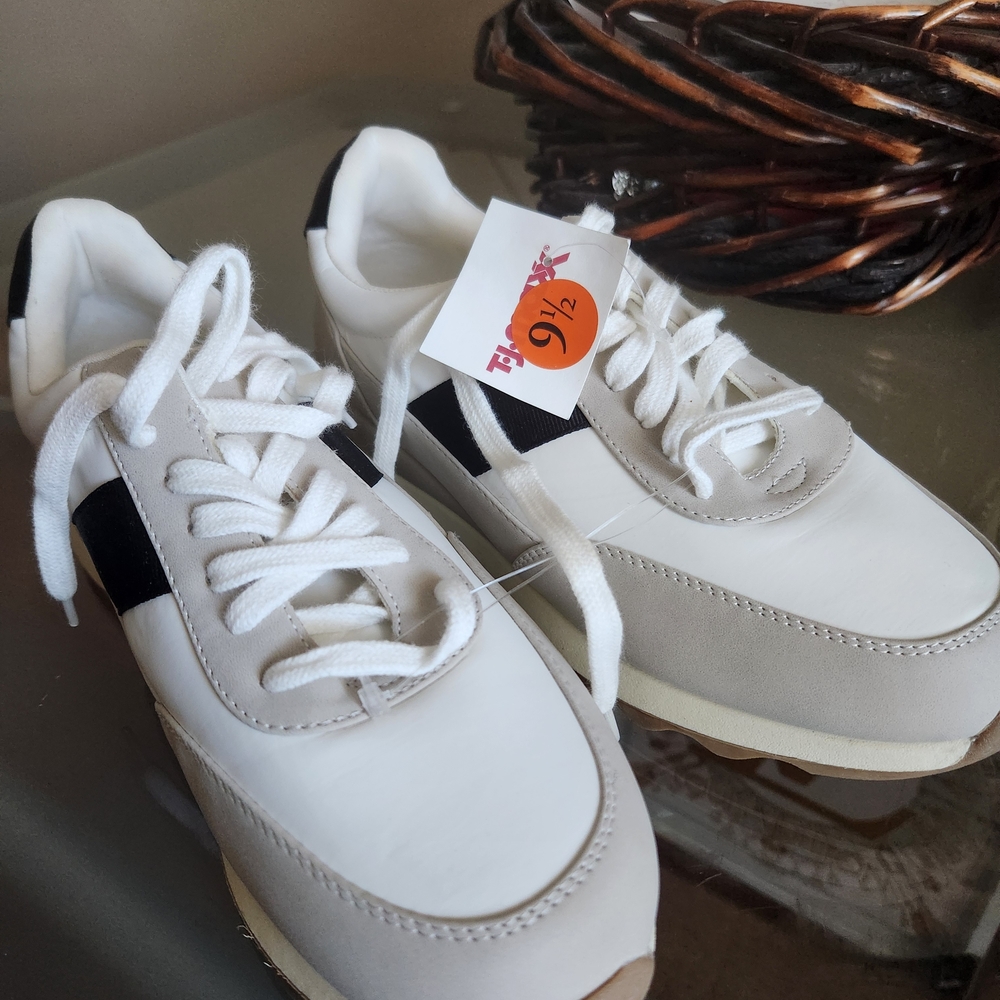 Dolce Vita White and Black Women's Sneakers